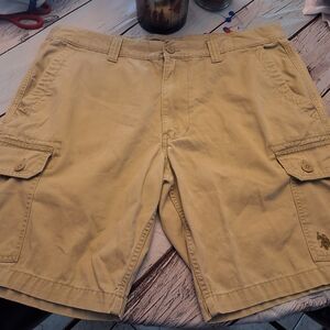 U.S. Polo Assn. Men's Tan Cargo Shorts 38
